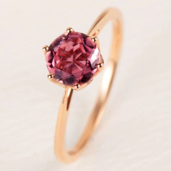 NEW - Rose Gold Ring with Zirconia Solitaire Ring - Picture 6 of 12